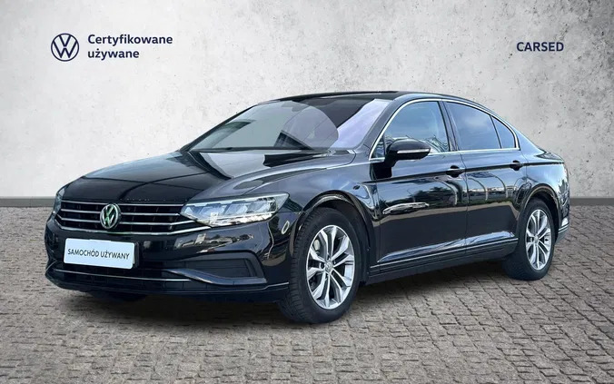 mazowieckie Volkswagen Passat cena 85000 przebieg: 93300, rok produkcji 2020 z Borne Sulinowo